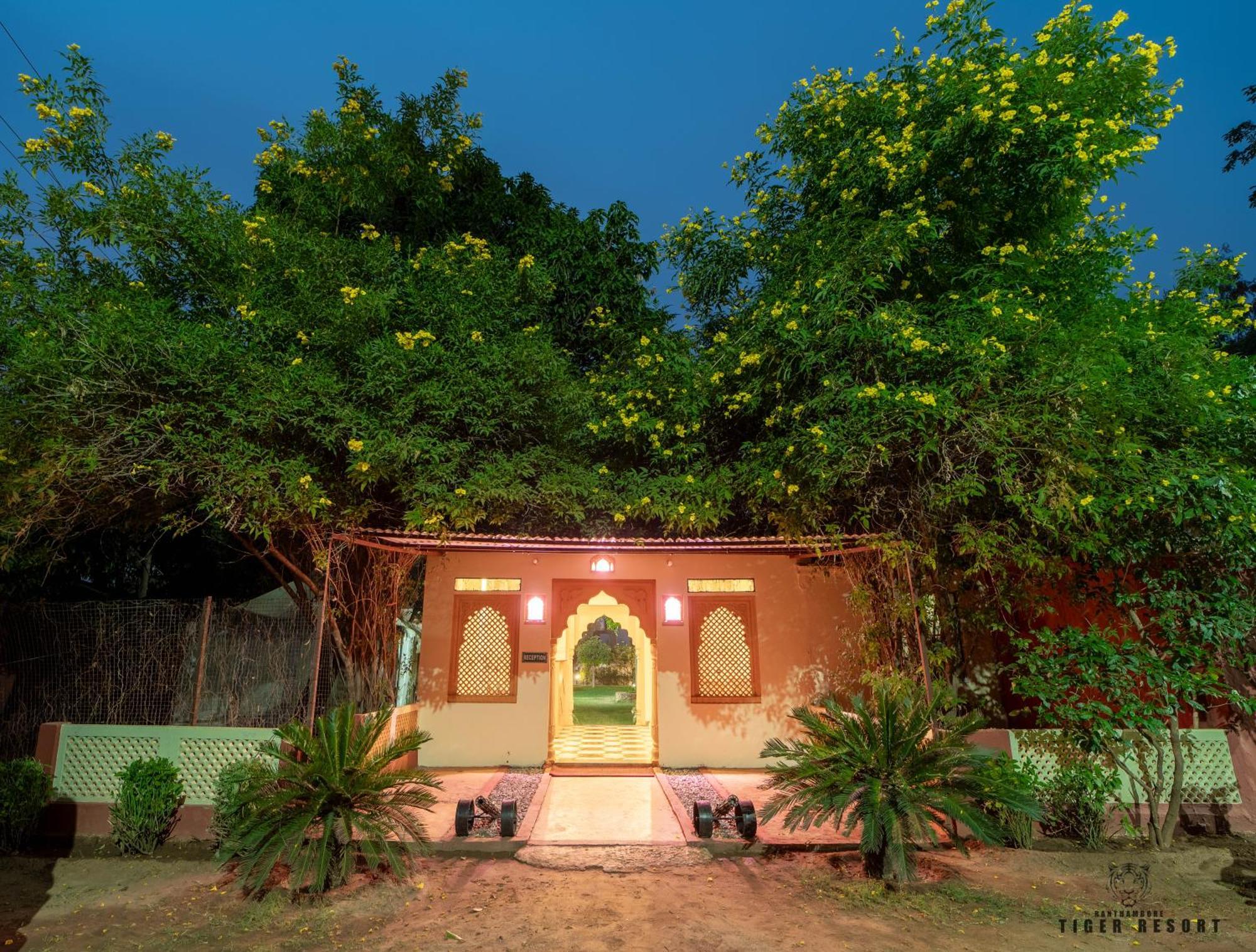 Ranthambore Tiger Resort Савай-Мадгопур Екстер'єр фото