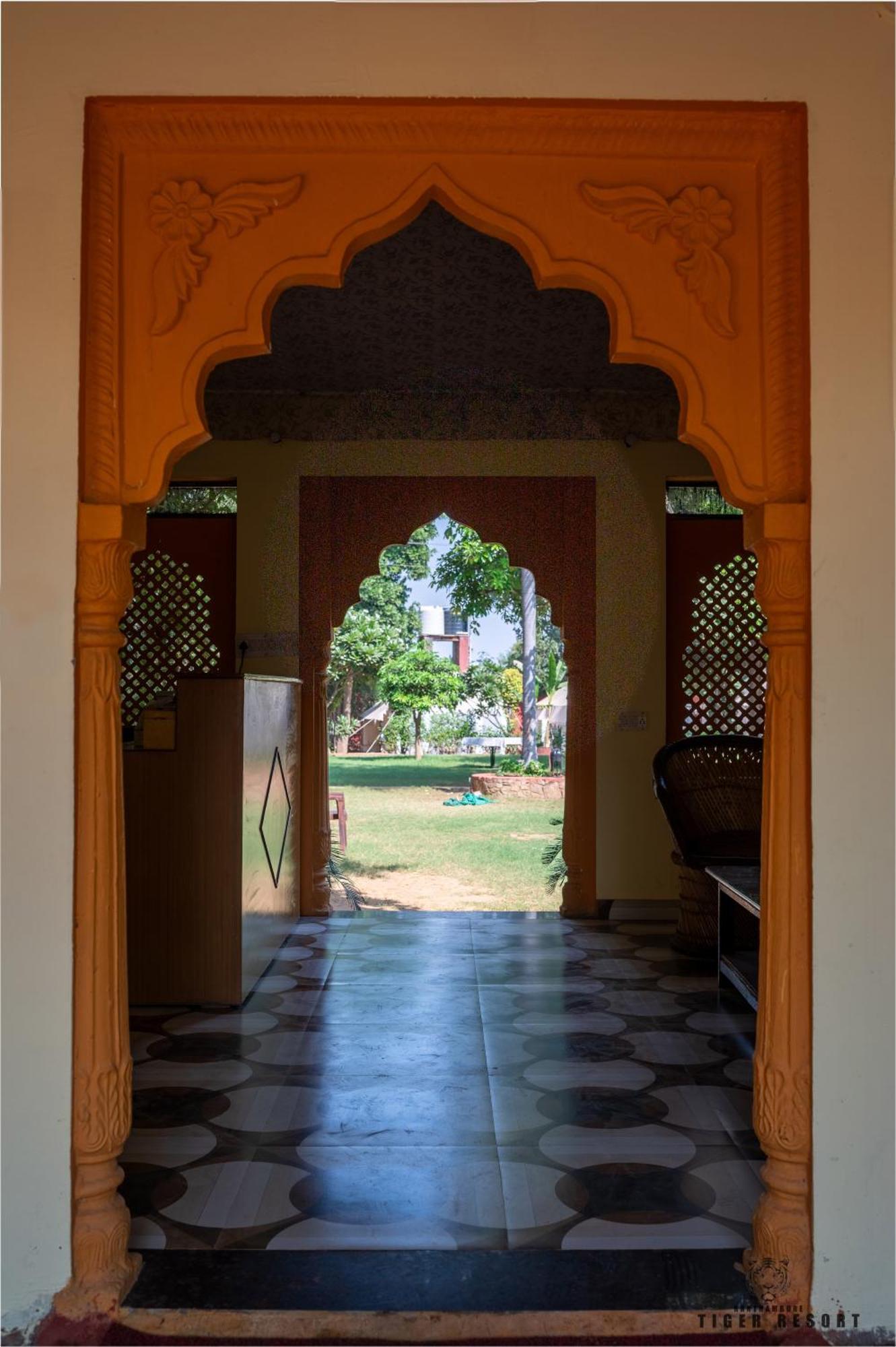 Ranthambore Tiger Resort Савай-Мадгопур Екстер'єр фото
