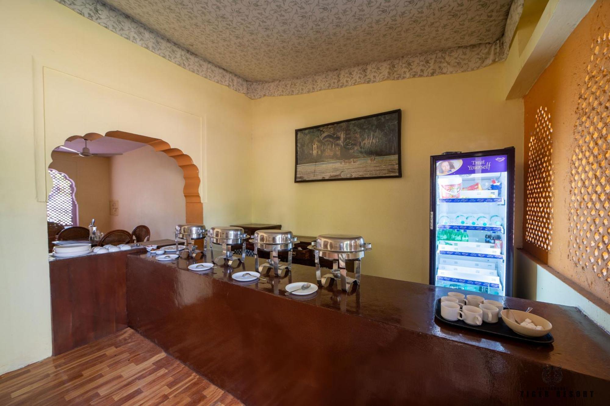 Ranthambore Tiger Resort Савай-Мадгопур Екстер'єр фото